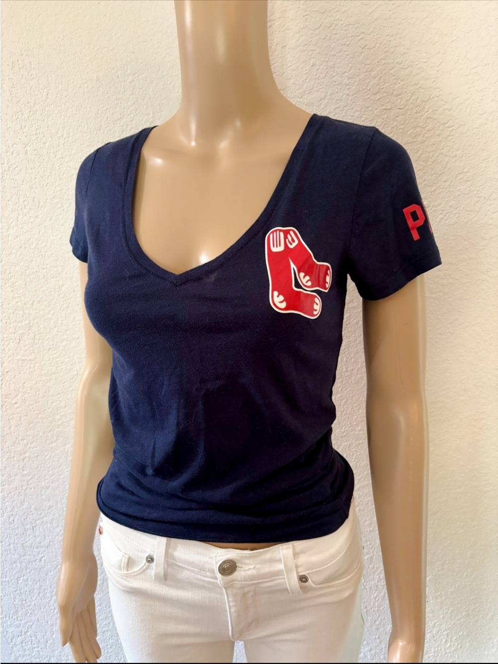 PINK Victoria's Secret RARE 2012 Navy Blue V-Neck Tee w/ Boston Red Sox Logo
